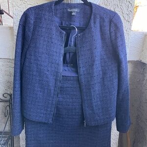 Ann Taylor Women's Blue Suit Set. Classic Chanel Inspired - Boucle/Textured
